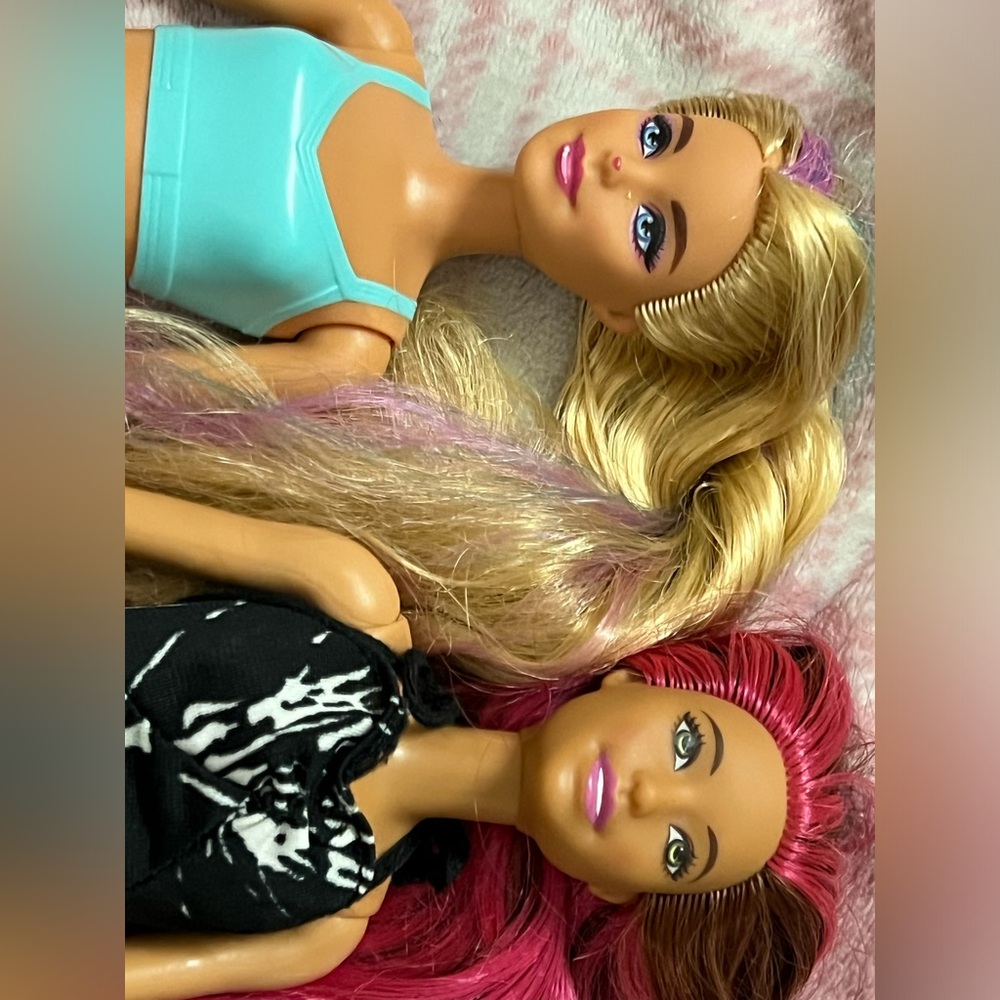 Barbies - Picture 2 of 2